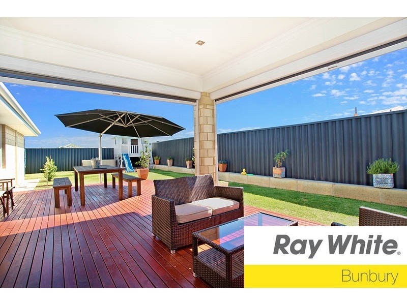 63 Daablone Vista, Dalyellup WA 6230