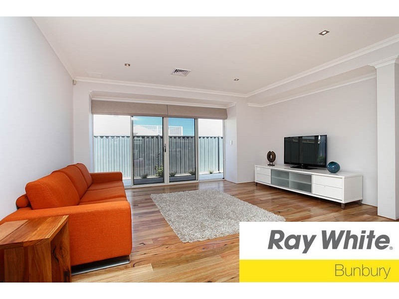 63 Daablone Vista, Dalyellup WA 6230