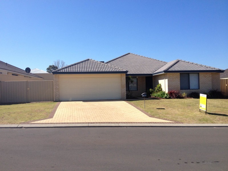 9 Peridot Street, Dalyellup WA 6230