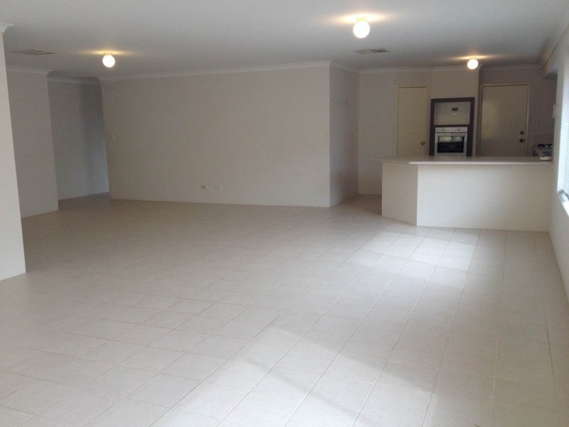 9 Peridot Street, Dalyellup WA 6230