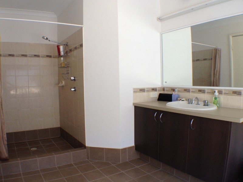 9 Peridot Street, Dalyellup WA 6230