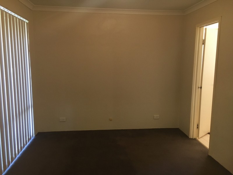 4 Palm Court, Eaton WA 6232