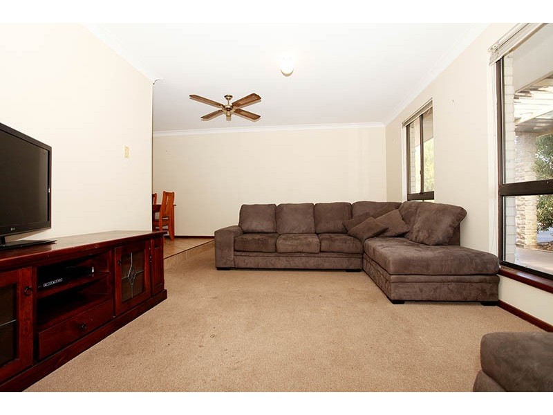 4 Travers Drive, Australind WA 6233