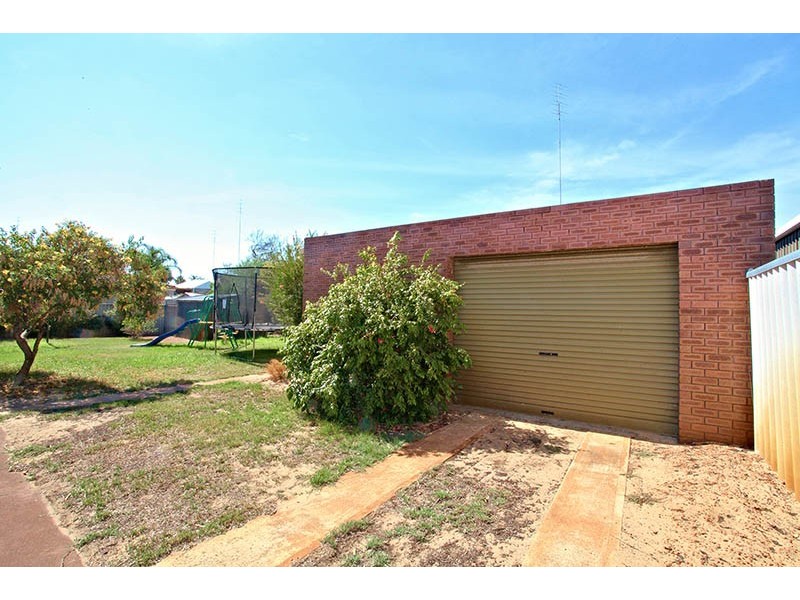 4 Travers Drive, Australind WA 6233