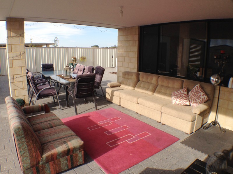 27 Pluto Drive, Australind WA 6233