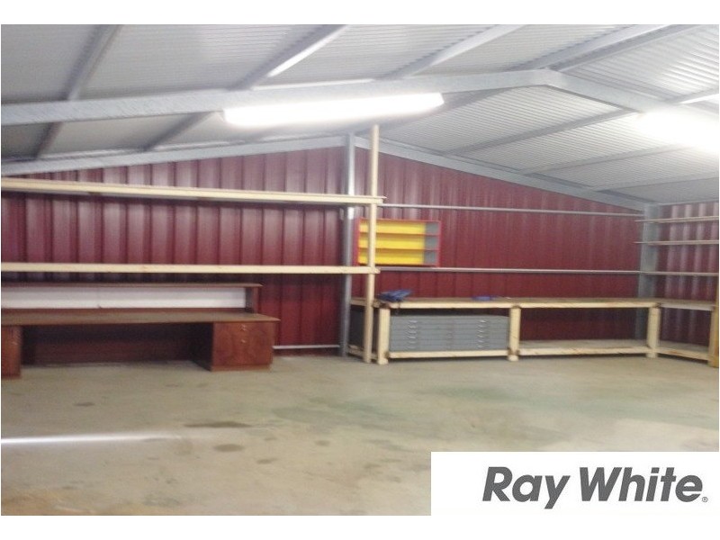 11 Little Place, Leschenault WA 6233