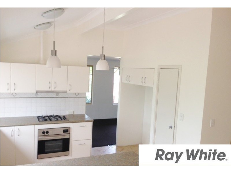 11 Little Place, Leschenault WA 6233