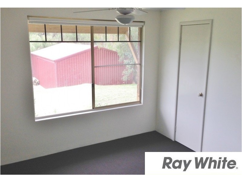 11 Little Place, Leschenault WA 6233