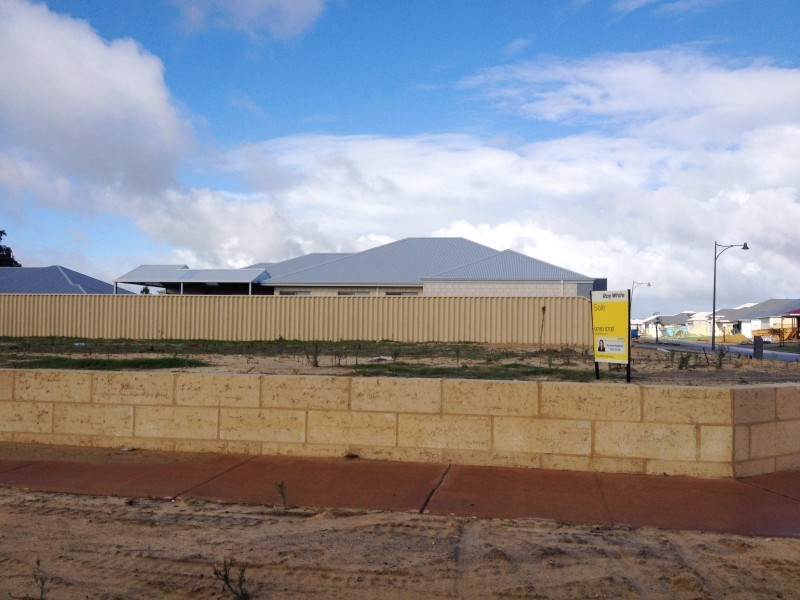 34 Glenelg Drive, Millbridge WA 6232