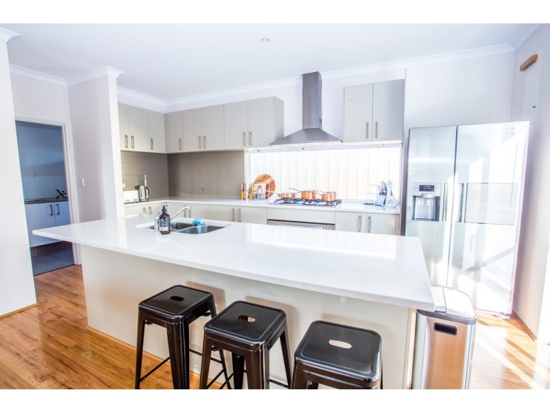 28 Polwarth Circuit, Eaton WA 6232