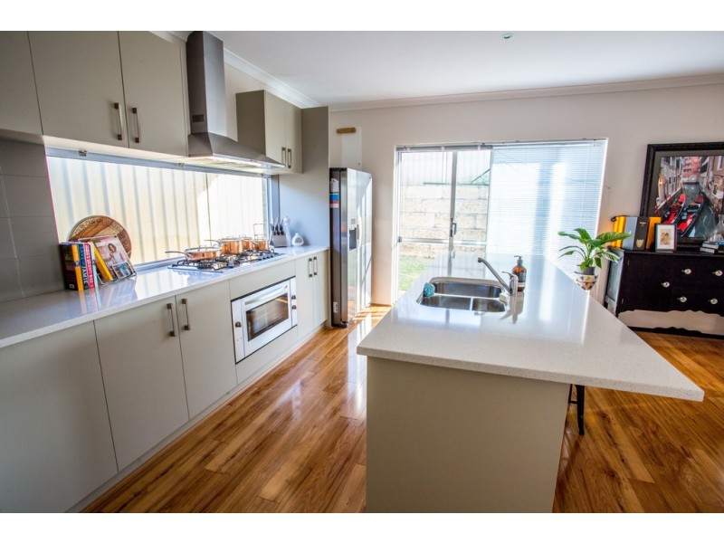 28 Polwarth Circuit, Eaton WA 6232