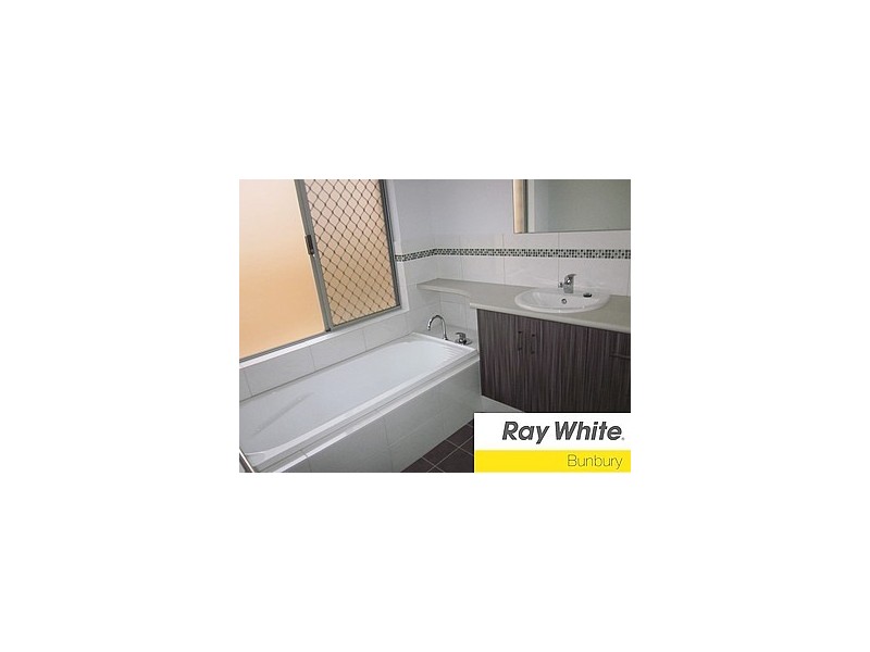 14/21 Pearce Road, Australind WA 6233