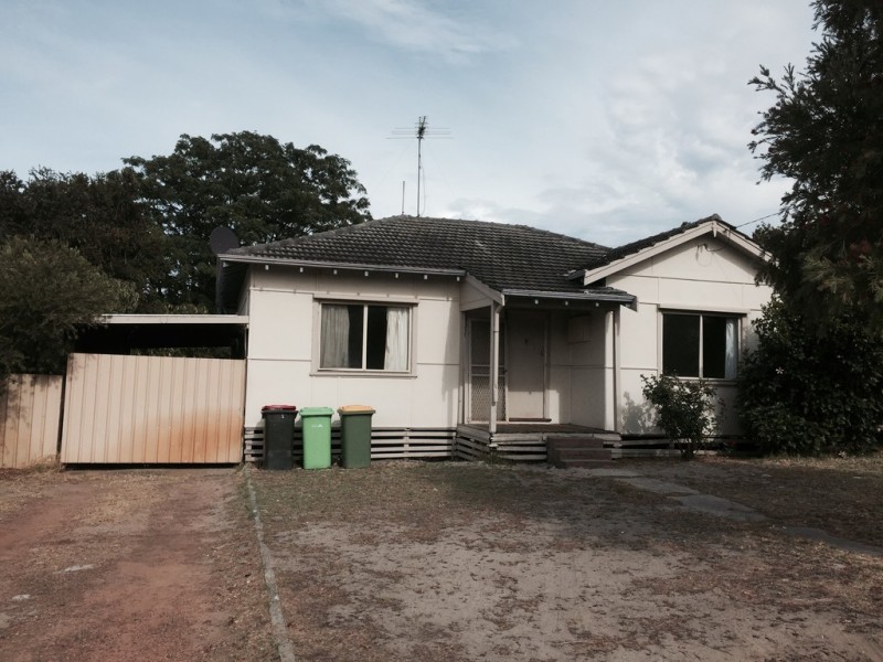 12 Bandak Rd, Carey Park WA 6230