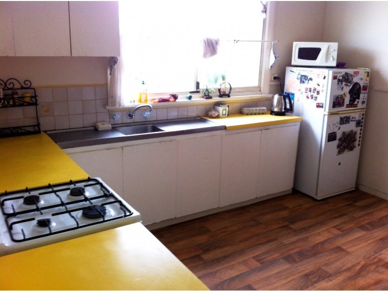 12 Bandak Rd, Carey Park WA 6230