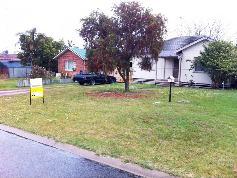 12 Bandak Rd, Carey Park WA 6230