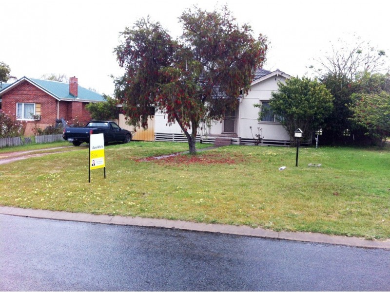 12 Bandak Rd, Carey Park WA 6230