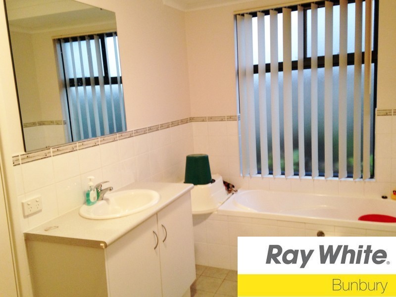 28A Bright Street, Carey Park WA 6230