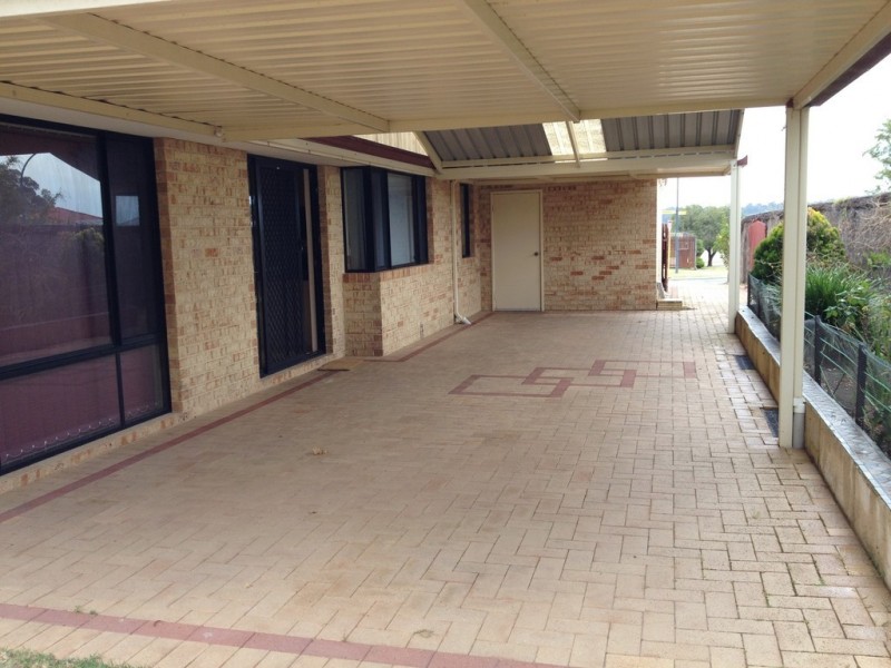 16 Wandoo Road, Dalyellup WA 6230