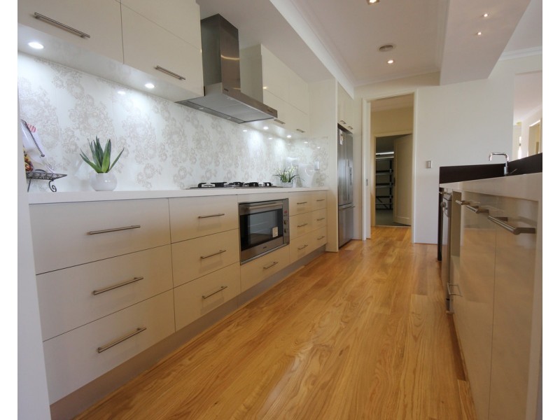 1 Braddon Way, Millbridge WA 6232