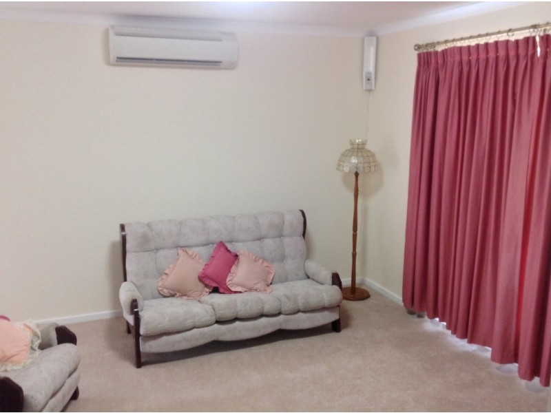 21 Barnes Avenue, Australind WA 6233