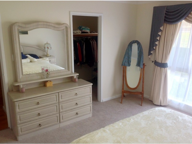 21 Barnes Avenue, Australind WA 6233