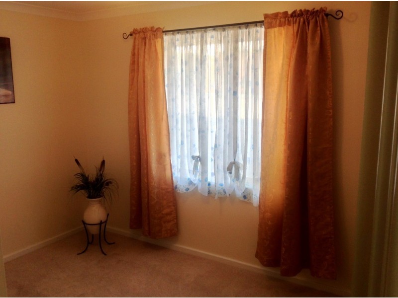 21 Barnes Avenue, Australind WA 6233