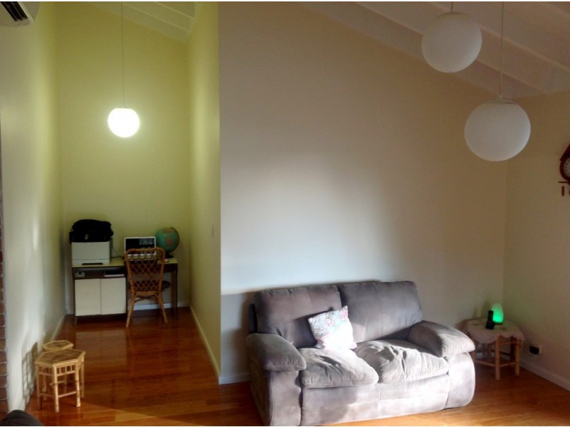 21 Barnes Avenue, Australind WA 6233