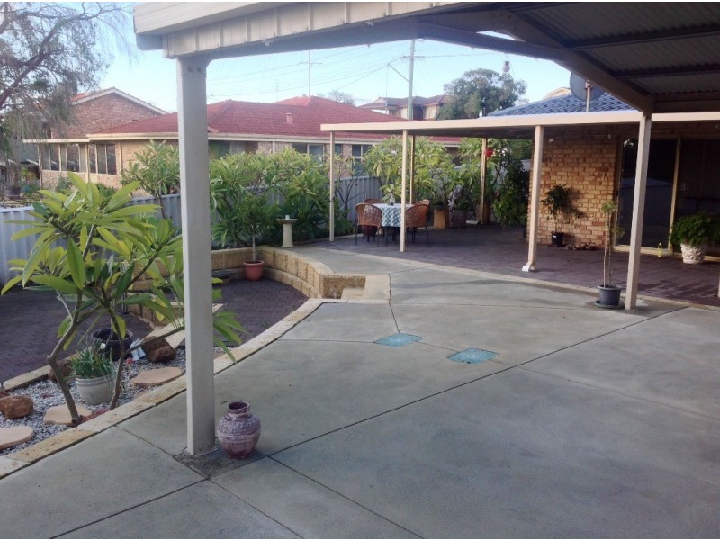 21 Barnes Avenue, Australind WA 6233