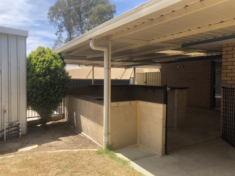 10 Plowers Place, Withers WA 6230