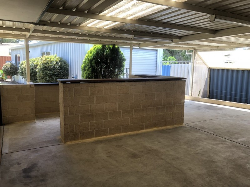 10 Plowers Place, Withers WA 6230