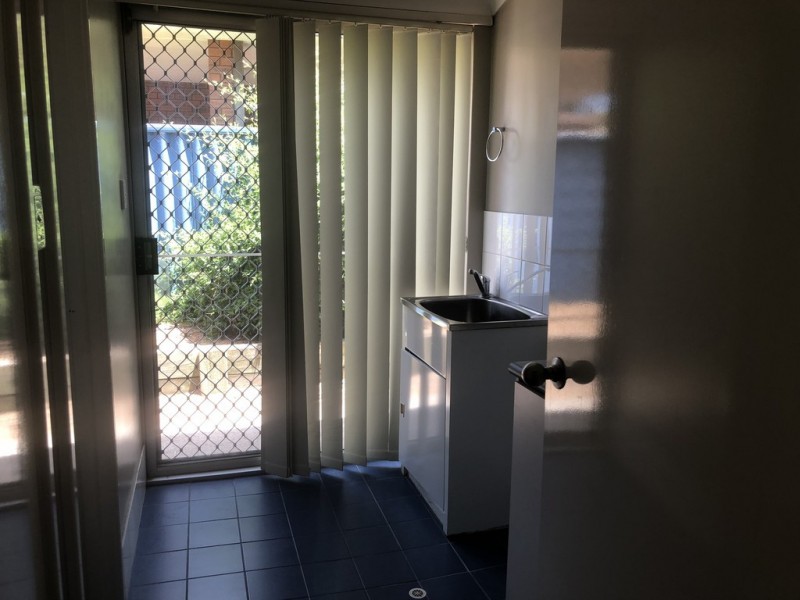 10 Plowers Place, Withers WA 6230