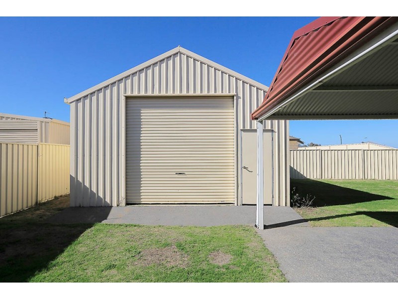 113 Leschenault Parade, Australind WA 6233