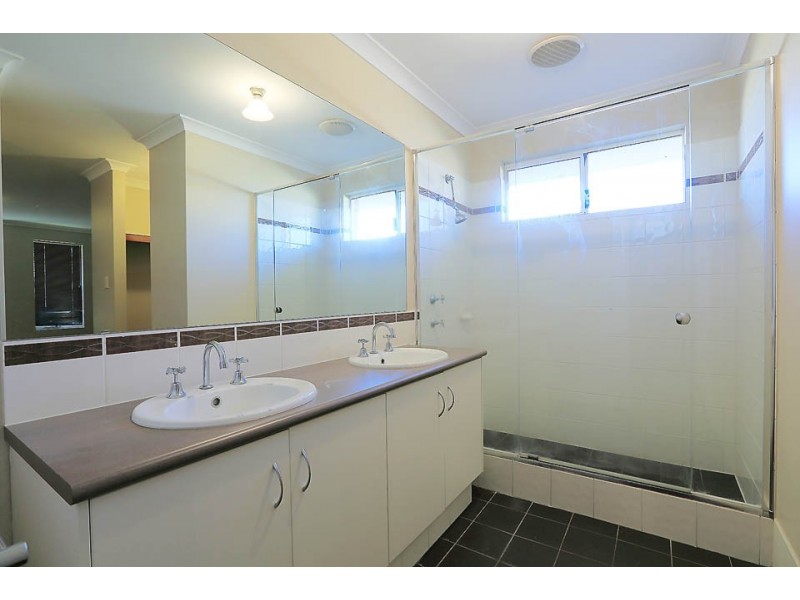 113 Leschenault Parade, Australind WA 6233