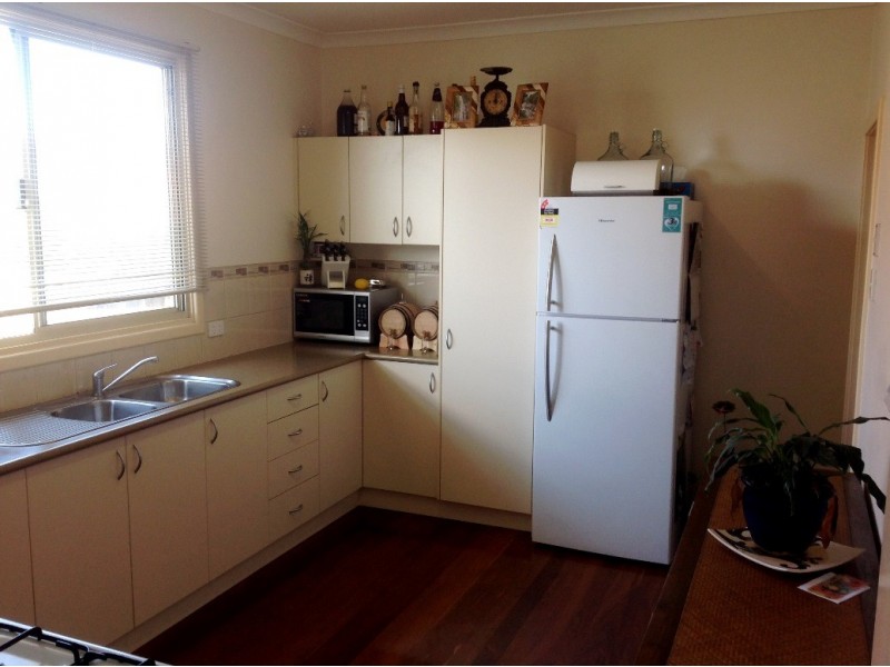 2 Locke Street, Carey Park WA 6230