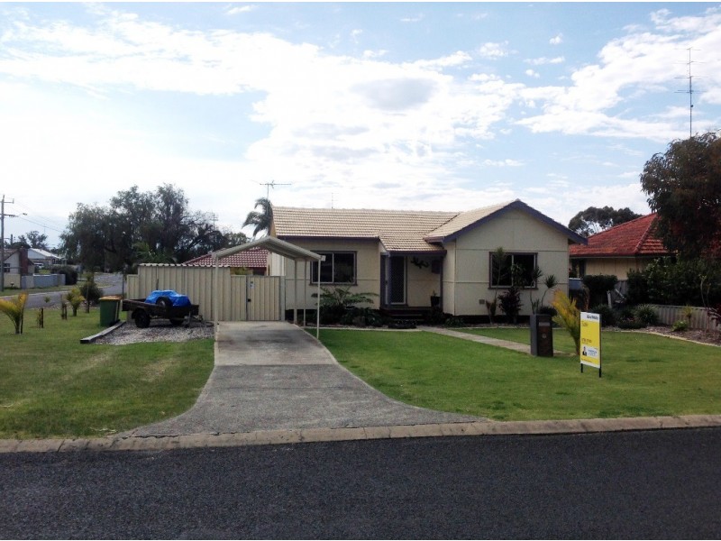2 Locke Street, Carey Park WA 6230