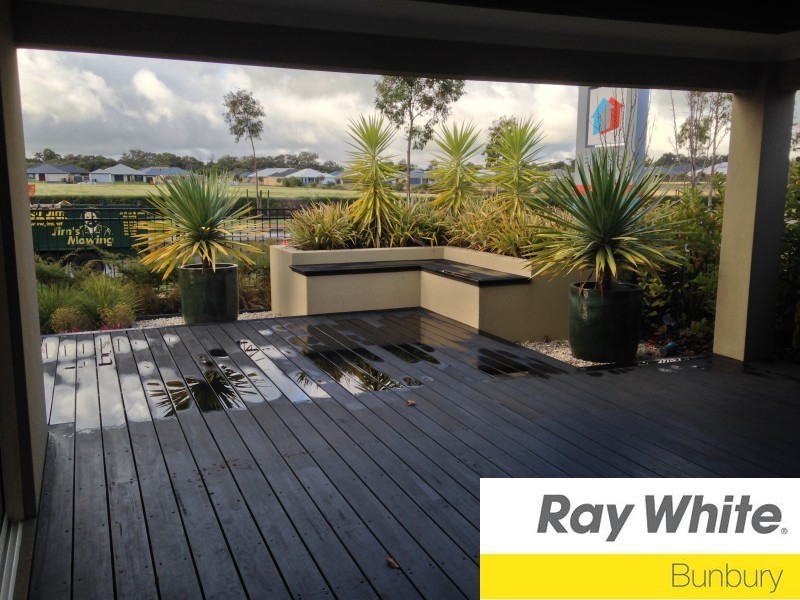 1 Braddon Way, Eaton WA 6232