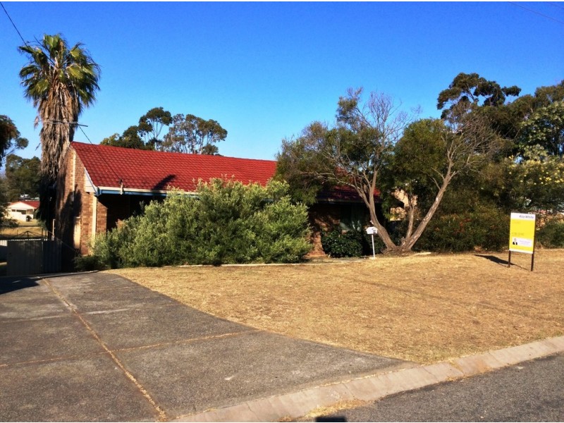 10 Jacaranda Crescent, Withers WA 6230