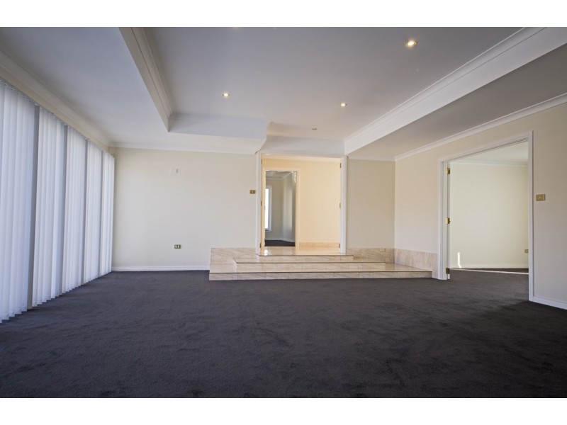 5 Christchurch Place, College Grove WA 6230