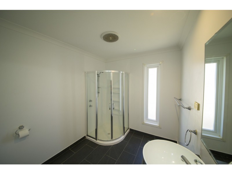 5 Christchurch Place, College Grove WA 6230