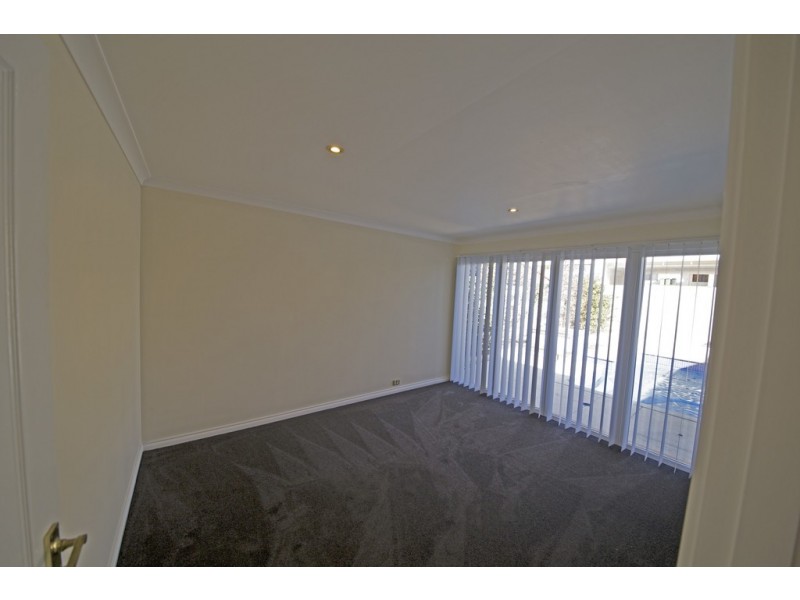5 Christchurch Place, College Grove WA 6230