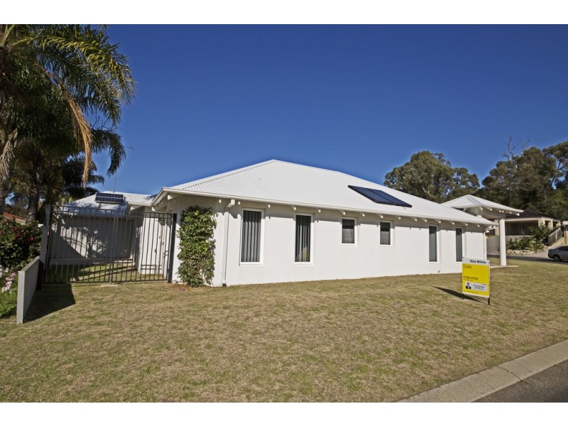 5 Christchurch Place, College Grove WA 6230