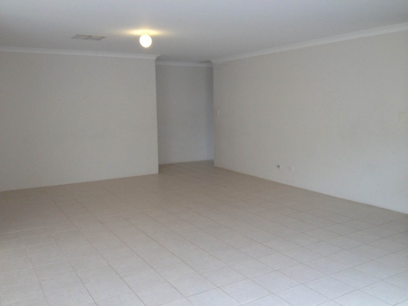 9 Peridot Street, Dalyellup WA 6230