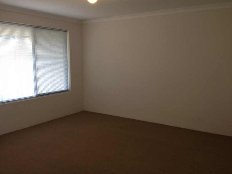 9 Peridot Street, Dalyellup WA 6230