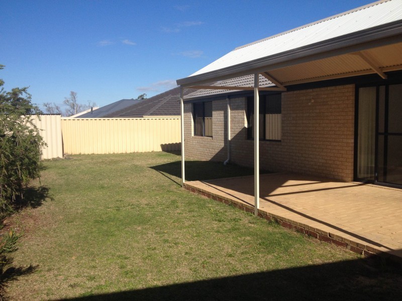 9 Peridot Street, Dalyellup WA 6230