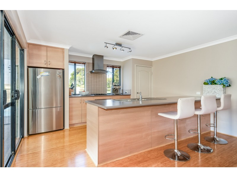 2 Fairhill Road, Australind WA 6233