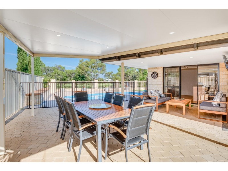 2 Fairhill Road, Australind WA 6233