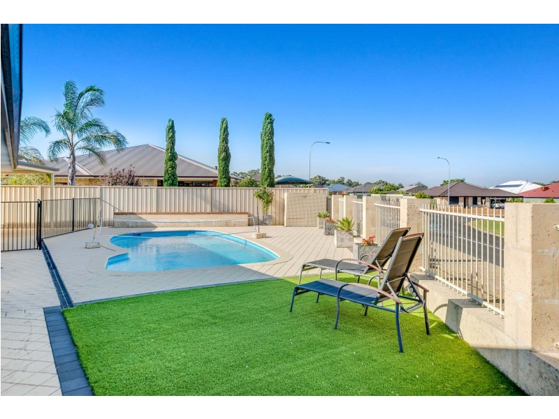 2 Fairhill Road, Australind WA 6233