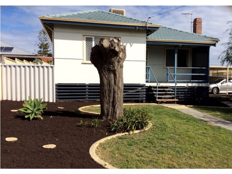 37 Hands Avenue, Carey Park WA 6230