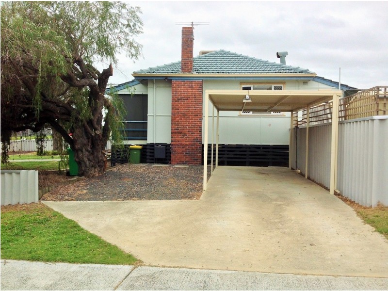 37 Hands Avenue, Carey Park WA 6230