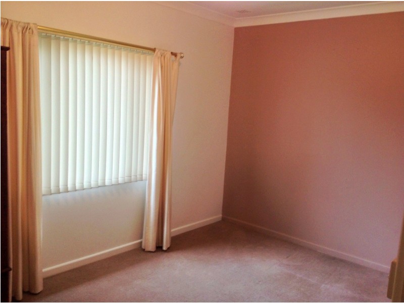 37 Hands Avenue, Carey Park WA 6230